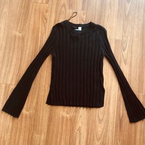 NEW! Sweater not long sleev